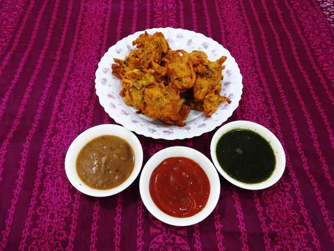 Onion Bhaji – Serviervorschlag
