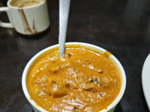 Paneer Butter Masala – Serviervorschlag