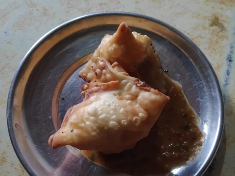 Samosa Teigtasche – Serviervorschlag